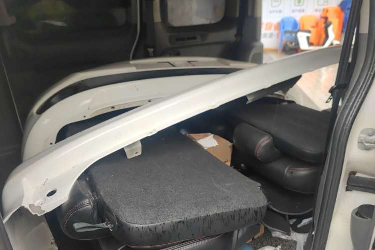 Used Nissan NV200 2013 1.6L Zunya Model China IV Standard Left Rear Seat