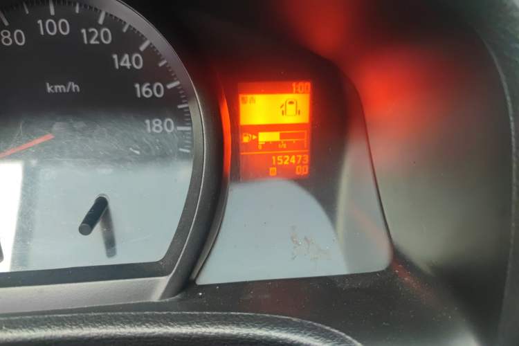 Used Nissan NV200 2013 1.6L Zunya Model China IV Standard Odometer Close Up