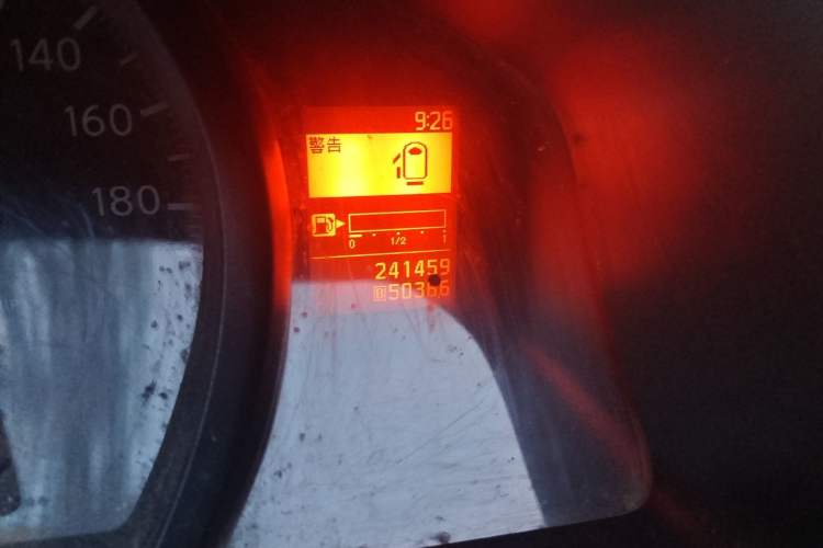 Used Nissan NV200 2013 1.6L Luxury Model China IV Standard Odometer Close Up