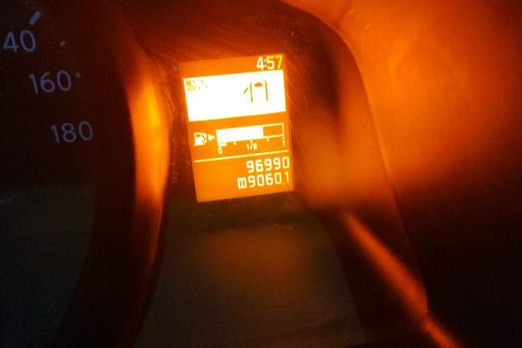 Used Nissan NV200 2013 1.6L Luxury Model China IV Standard Odometer Close Up