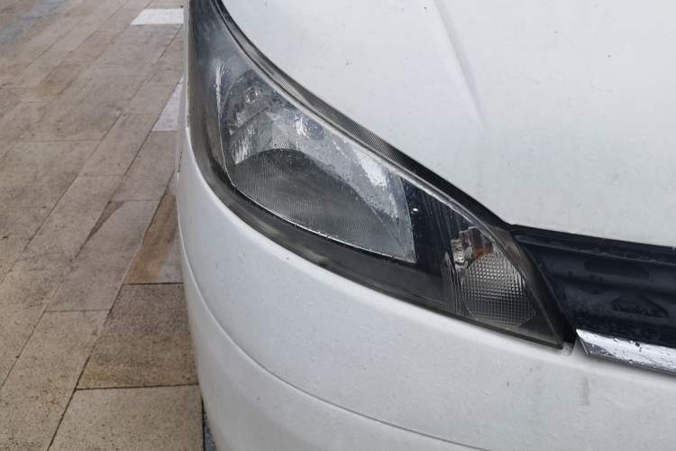 Used Nissan NV200 2013 1.6L Luxury Model China IV Standard Right Front Headlight
