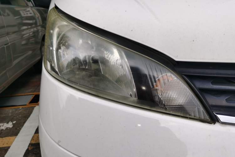 Used Nissan NV200 2013 1.6L Luxury Model China IV Standard Right Front Headlight