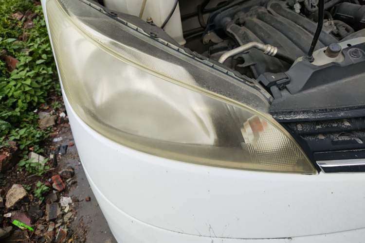 Used Nissan NV200 2013 1.6L Luxury Model China IV Standard Right Front Headlight