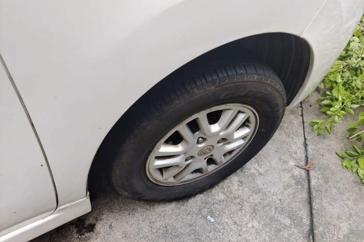 Used Nissan NV200 2013 1.6L Luxury Model China V Standard Right Front Wheel Hub