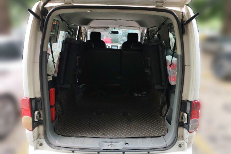Used Nissan NV200 2013 1.6L Luxury Model China IV Standard Trunk