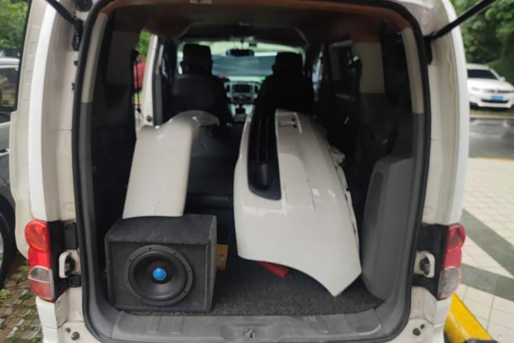 Used Nissan NV200 2013 1.6L Zunya Model China IV Standard Trunk