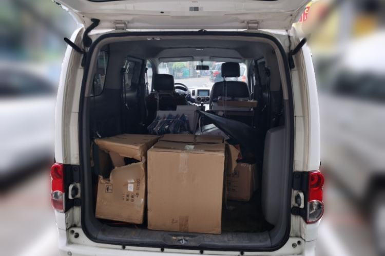 Used Nissan NV200 2013 1.6L Luxury Model China IV Standard Trunk