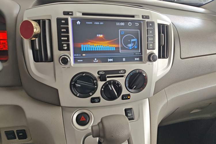 Used Nissan NV200 2014 1.6L CVT Zunya Trim China V Standard Audio And AC Panel
