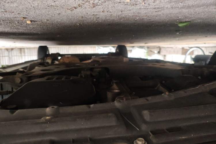 Used Nissan NV200 2014 1.6L CVT Zunya Model China IV Standard Chassis Front
