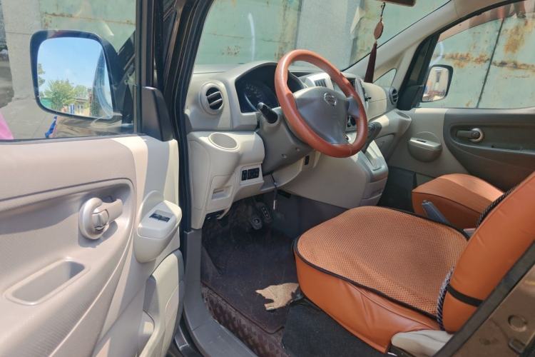 Used Nissan NV200 2014 1.6L CVT Luxury Model China IV Standard Driver Seat