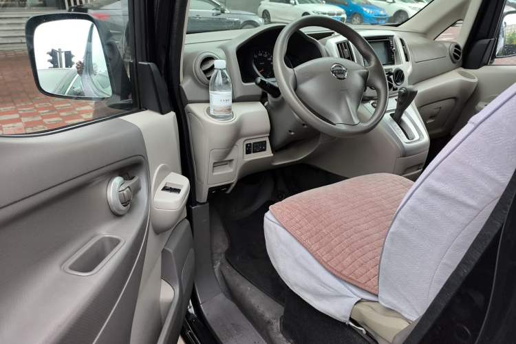 Used Nissan NV200 2014 1.6L CVT Luxury Model China V Standard Driver Seat