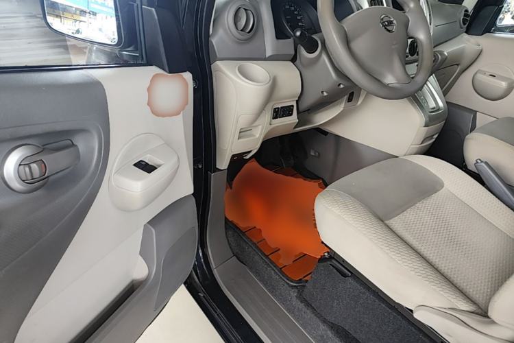 Used Nissan NV200 2014 1.6L CVT Zunya Model China IV Standard Driver Seat