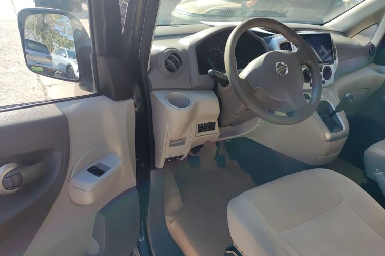 Used Nissan NV200 2014 1.6L Manual Luxury Model China IV Standard Driver Seat