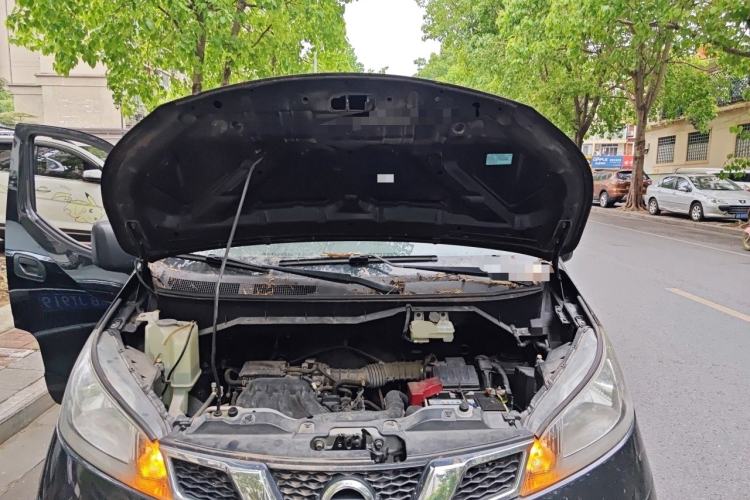 Used Nissan NV200 2014 1.6L CVT Zunya Trim China V Standard Engine Bay