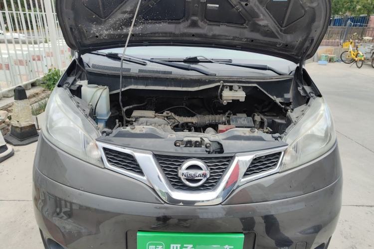 Used Nissan NV200 2014 1.6L CVT Luxury Model China IV Standard Engine Bay