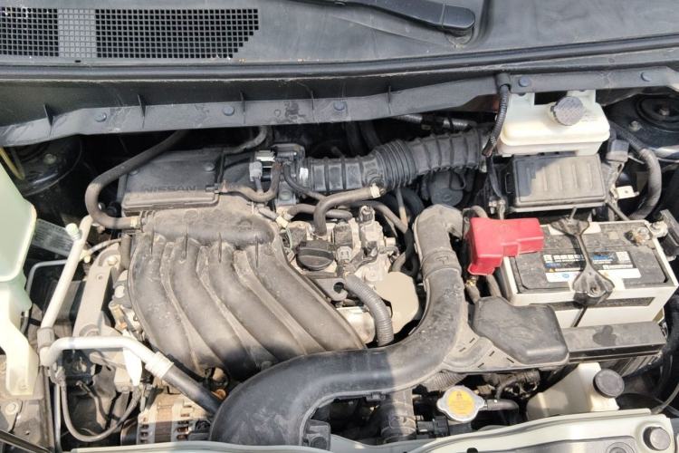 Used Nissan NV200 2014 1.6L CVT Luxury Model China IV Standard Engine Bay