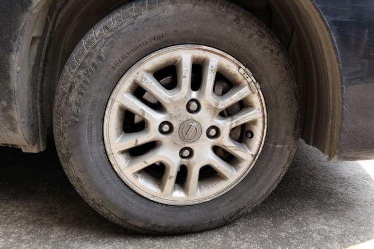 Used Nissan NV200 2014 1.6L CVT Luxury Model China IV Standard Exterior 1