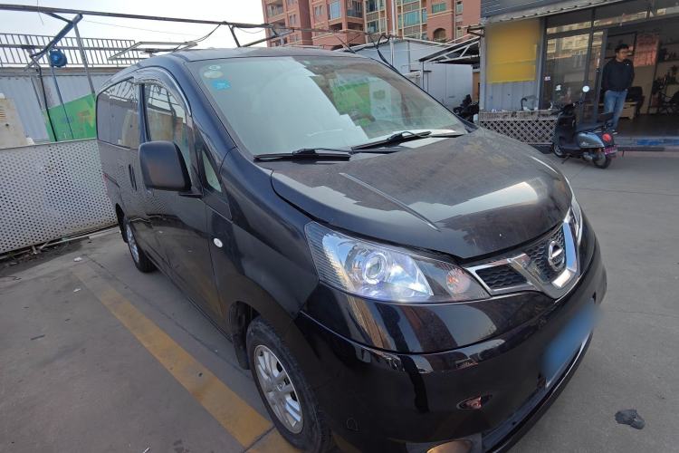 Used Nissan NV200 2014 1.6L CVT Luxury Model China IV Standard Front Right 45 Deg