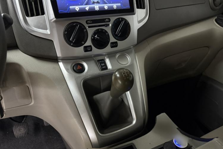 Used Nissan NV200 2014 1.6L Manual Luxury Model China V Standard Gear Lever
