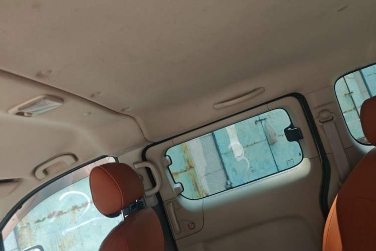 Used Nissan NV200 2014 1.6L CVT Luxury Model China IV Standard Headliner