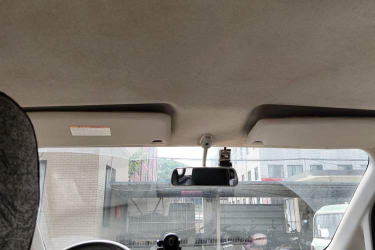 Used Nissan NV200 2014 1.6L CVT Luxury Model China IV Standard Headliner