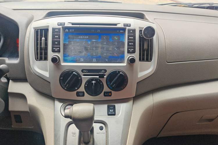 Used Nissan NV200 2014 1.6L CVT Luxury Edition China V Standard Interior 11