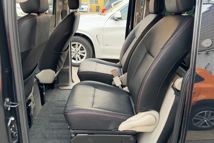 Used Nissan NV200 2014 1.6L CVT Zunya Model China IV Standard Interior 2