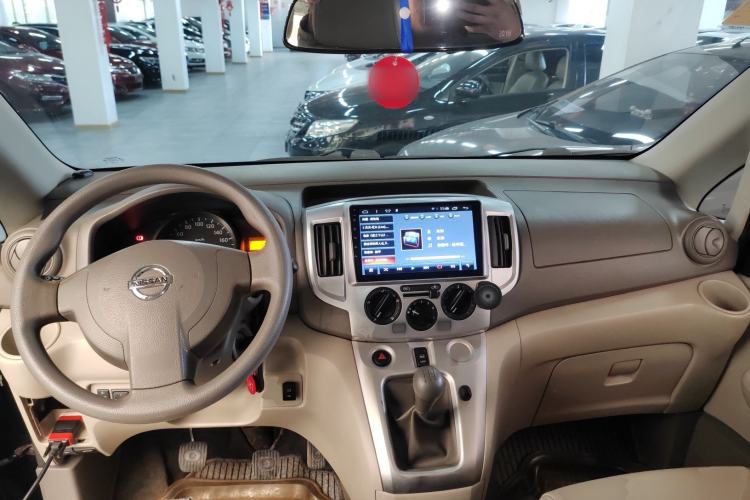 Used Nissan NV200 2014 1.6L Manual Luxury Model China IV Standard Interior 2