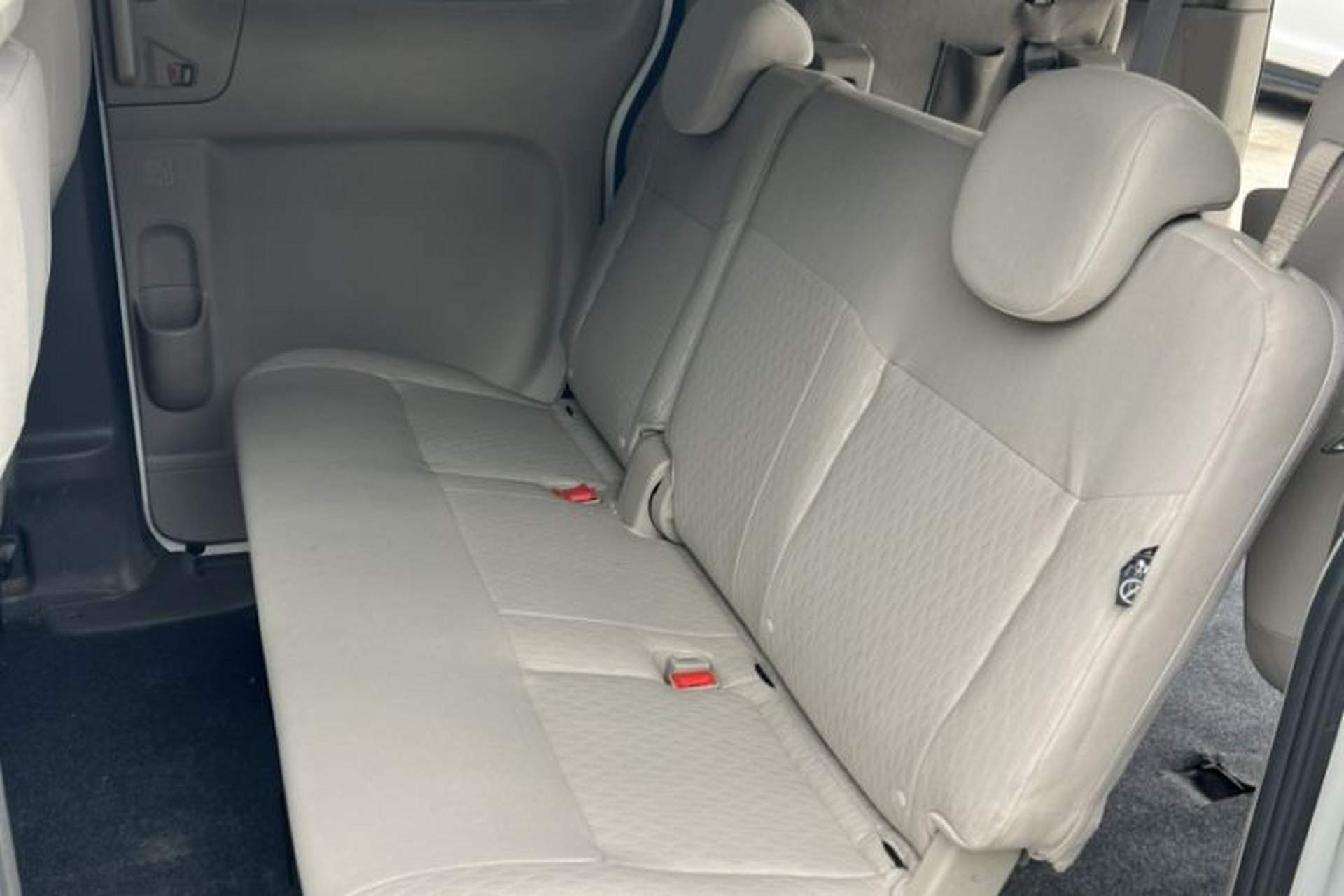 Used Nissan NV200 2014 1.6L CVT Luxury Model China IV Standard Interior 3