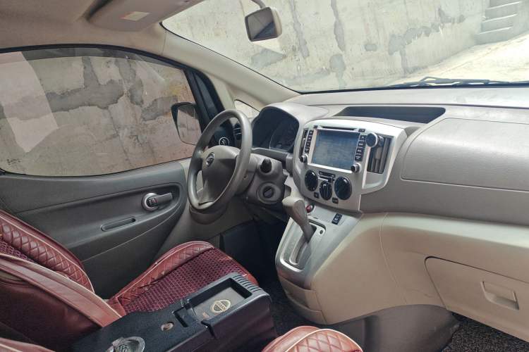 Used Nissan NV200 2014 1.6L CVT Luxury Edition China V Standard Interior 4