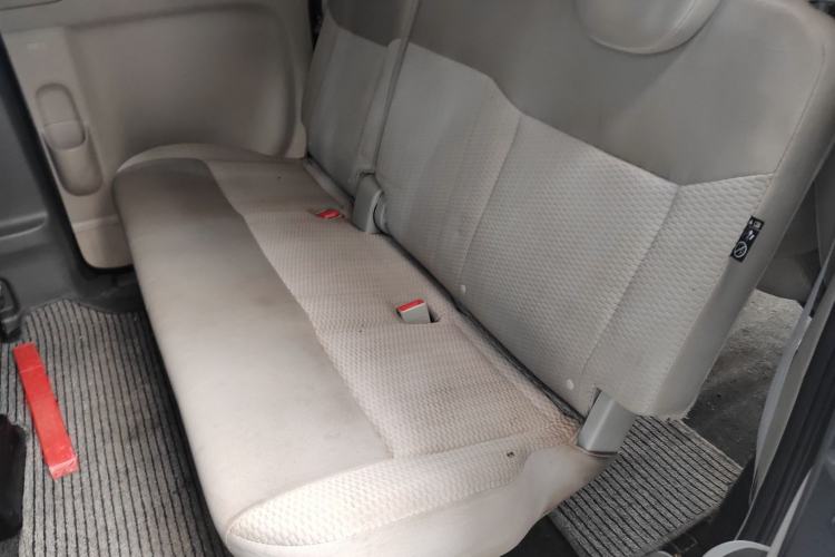 Used Nissan NV200 2014 1.6L Manual Luxury Model China IV Standard Interior 4