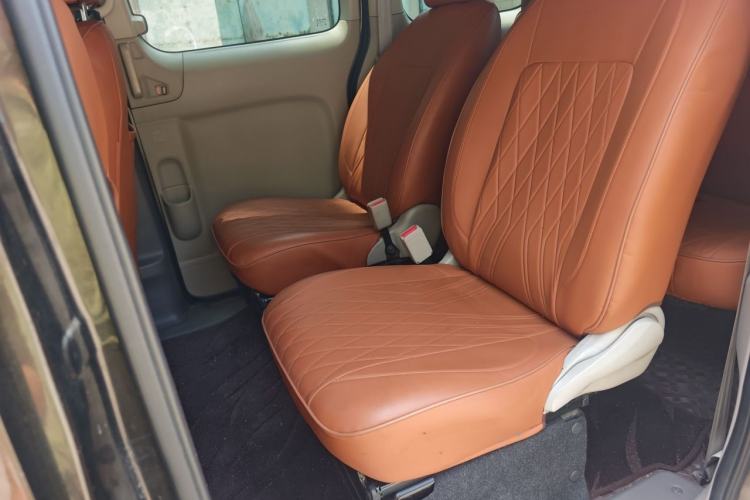 Used Nissan NV200 2014 1.6L CVT Luxury Model China IV Standard Left Rear Seat