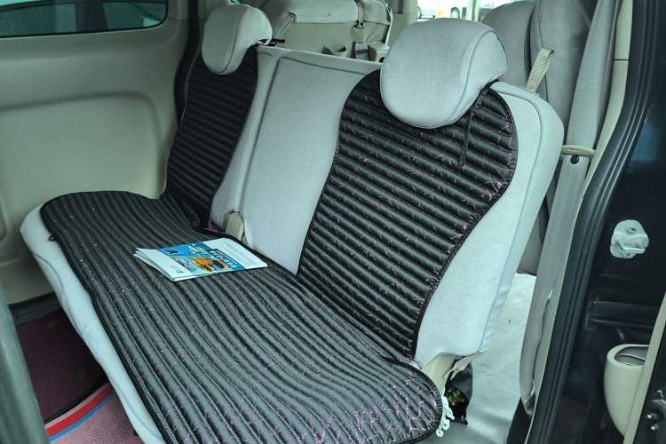 Used Nissan NV200 2014 1.6L CVT Luxury Model China V Standard Left Rear Seat
