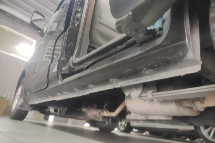 Used Nissan NV200 2014 1.6L CVT Zunya Model China IV Standard Left Side Sill