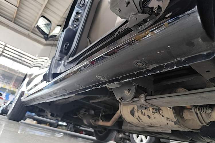 Used Nissan NV200 2014 1.6L CVT Zunya Model China IV Standard Left Side Sill