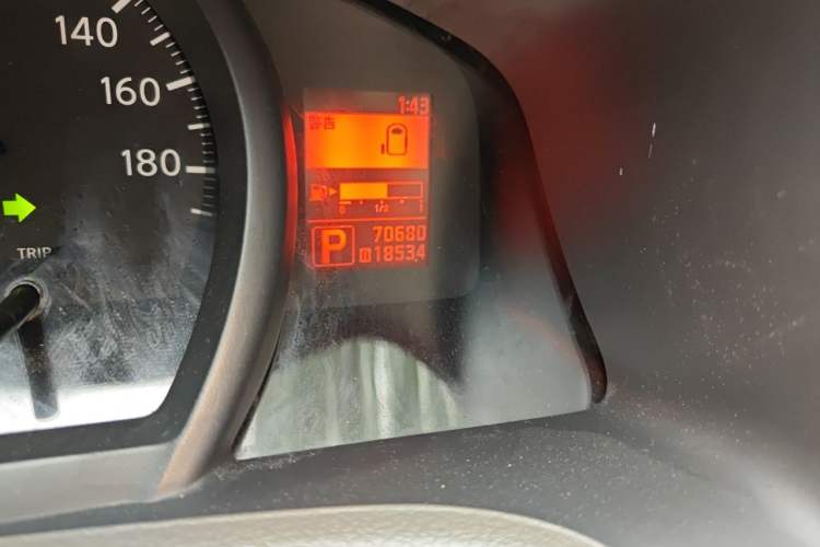 Used Nissan NV200 2014 1.6L CVT Zunya Trim China V Standard Odometer Close Up