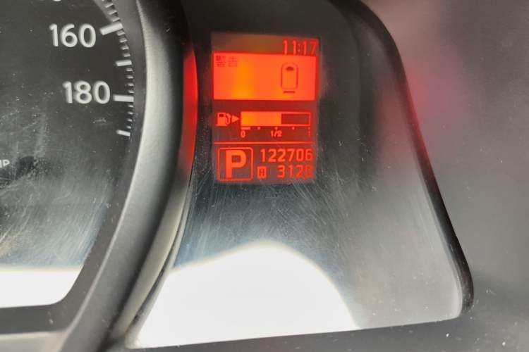 Used Nissan NV200 2014 1.6L CVT Luxury Model China V Standard Odometer Close Up