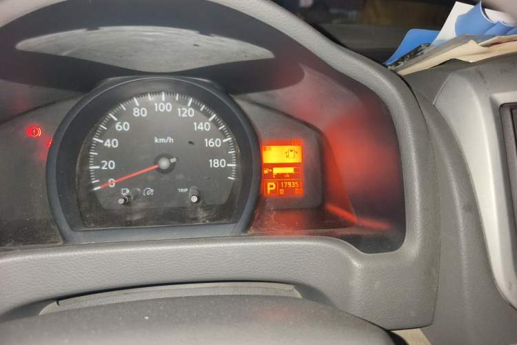 Used Nissan NV200 2014 1.6L CVT Zunya Model China IV Standard Odometer Close Up