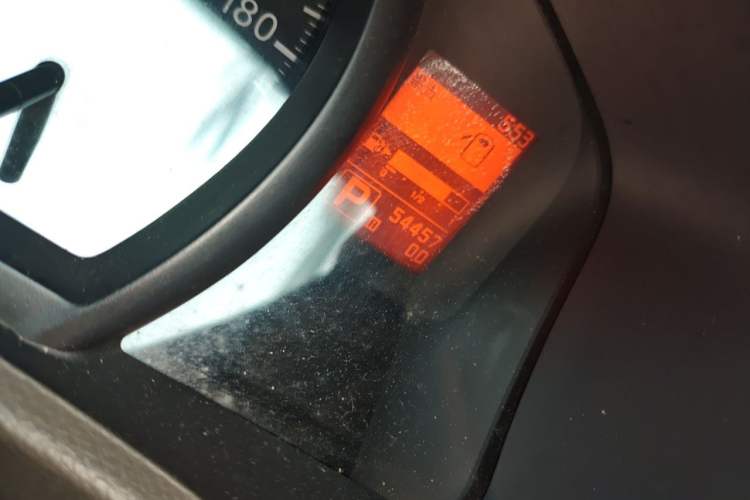 Used Nissan NV200 2014 1.6L CVT Zunya Model China IV Standard Odometer Close Up