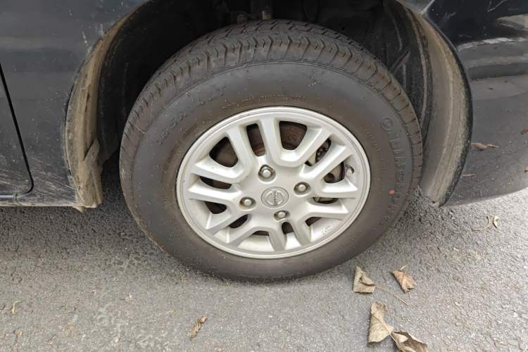 Used Nissan NV200 2014 1.6L CVT Zunya Trim China V Standard Right Front Wheel Hub