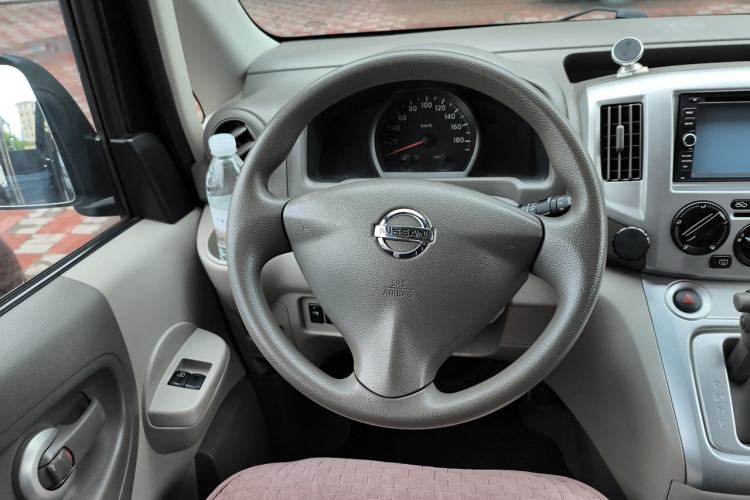 Used Nissan NV200 2014 1.6L CVT Luxury Model China V Standard Steering Wheel
