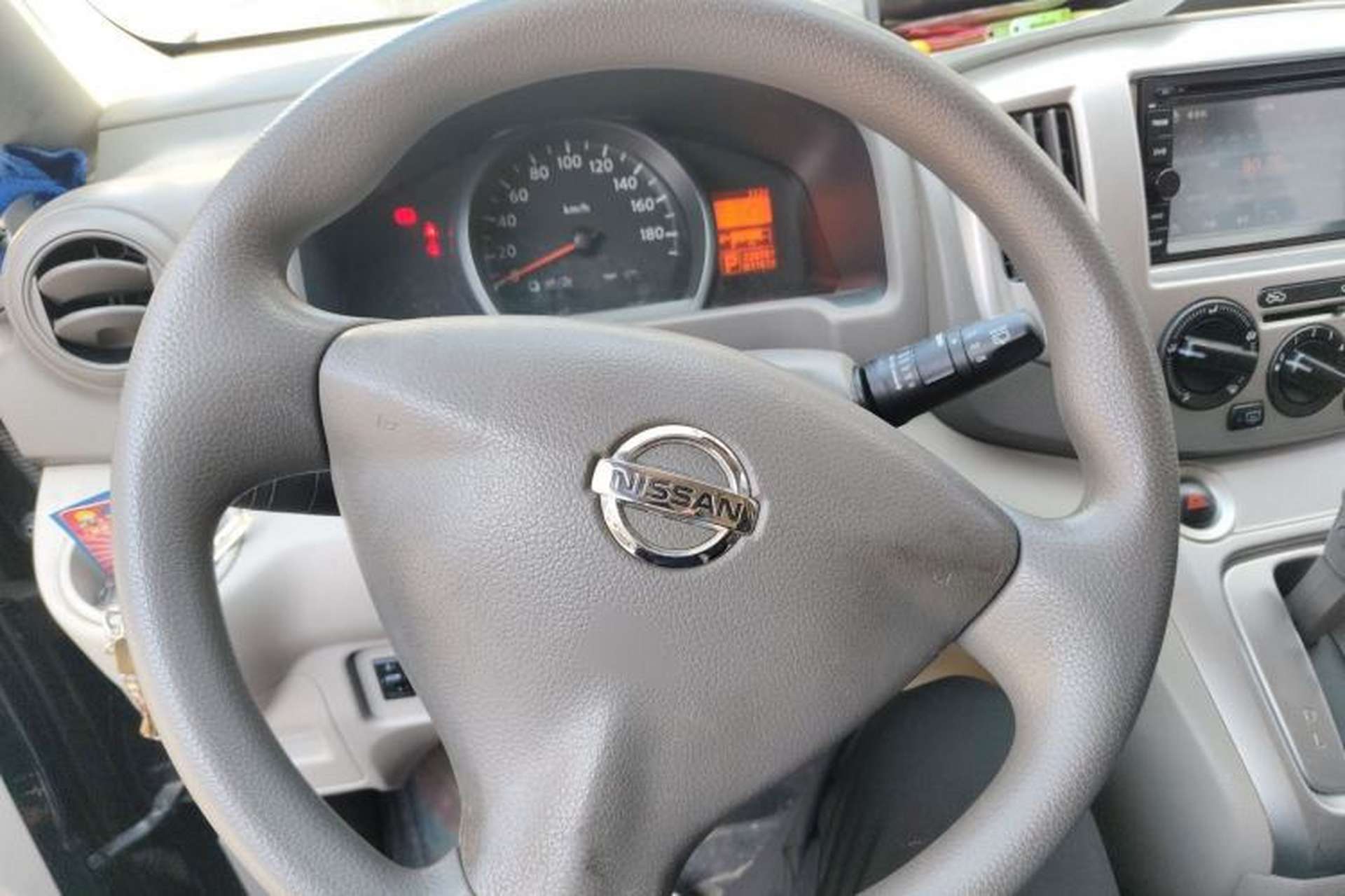 Used Nissan NV200 2014 1.6L CVT Luxury Model China IV Standard Steering Wheel