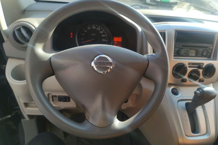 Used Nissan NV200 2014 1.6L CVT Luxury Model China IV Standard Steering Wheel