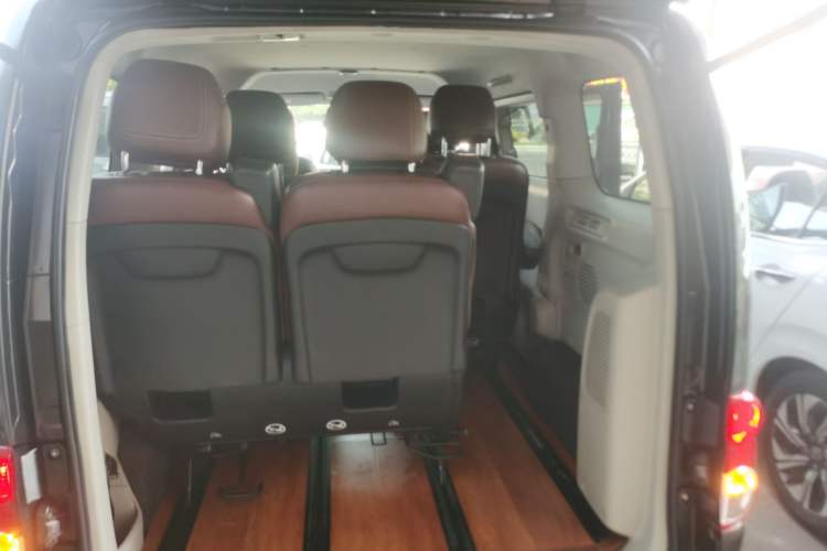 Used Nissan NV200 2014 1.6L CVT Luxury Model China IV Standard Trunk