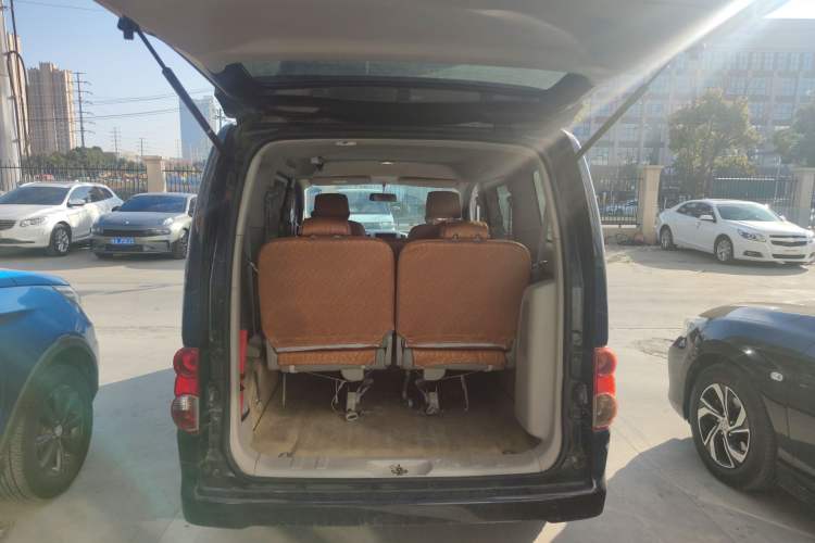 Used Nissan NV200 2014 1.6L CVT Luxury Model China IV Standard Trunk
