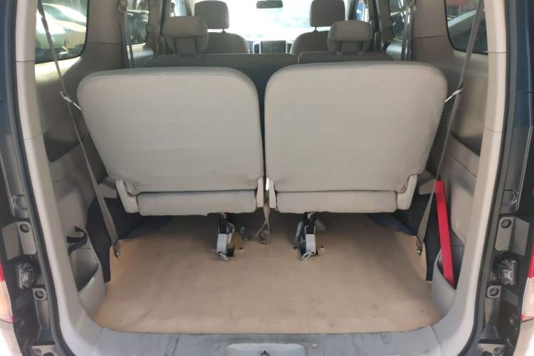 Used Nissan NV200 2014 1.6L Manual Luxury Model China IV Standard Trunk
