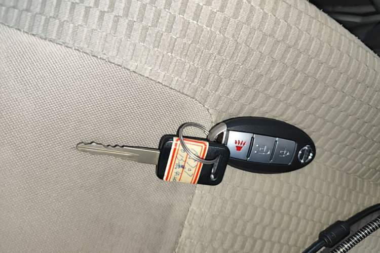 Used Nissan NV200 2014 1.6L CVT Zunya Model China IV Standard Vehicle Key