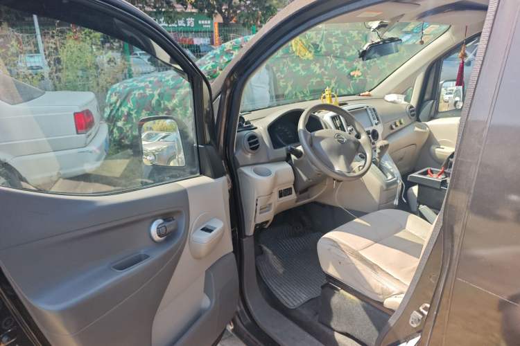 Used Nissan NV200 2014 1.6L CVT Luxury Model China V Standard Driver Seat