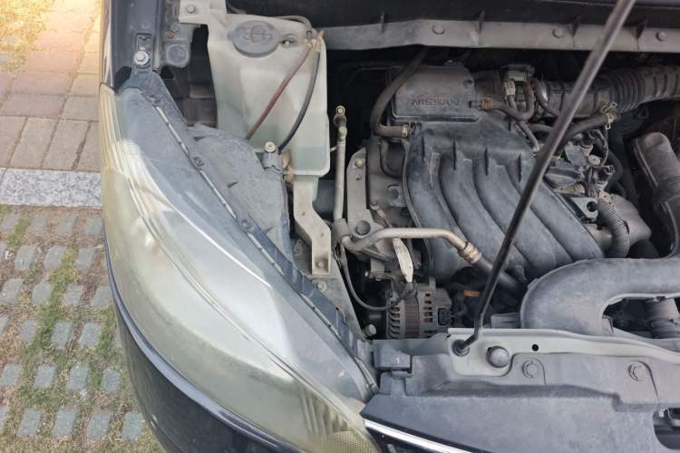 Used Nissan NV200 2014 1.6L CVT Luxury Model China V Standard Engine Bay Right