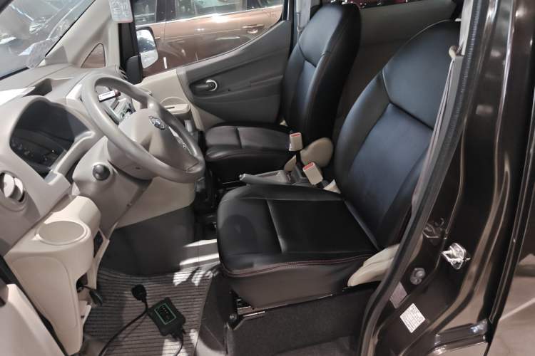 Used Nissan NV200 2014 1.6L CVT Luxury Model China IV Standard Left Front Seat